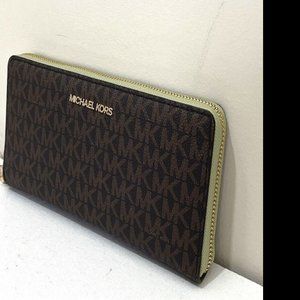 New Michael Kors Jet Set Large Travel Continental Wallet Brown / Light Sage